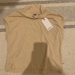 Girl never used roxy top!